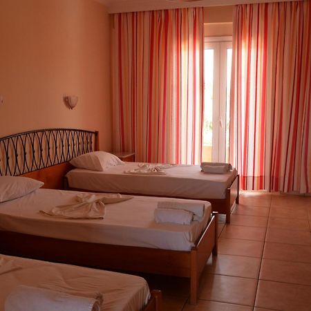 Kavos Plaza Hotel Екстер'єр фото