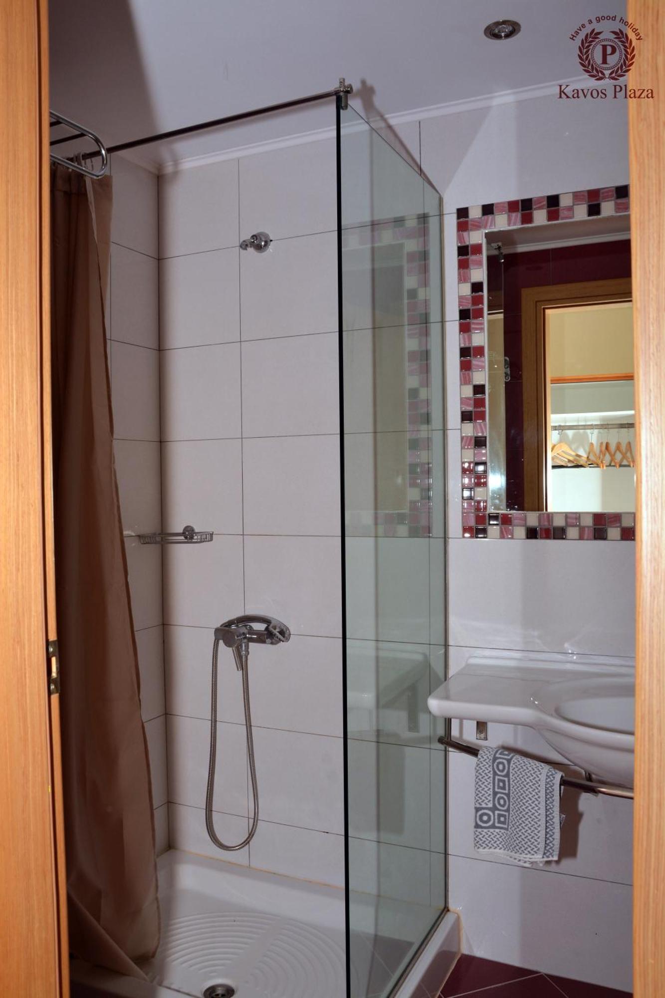 Kavos Plaza Hotel Екстер'єр фото