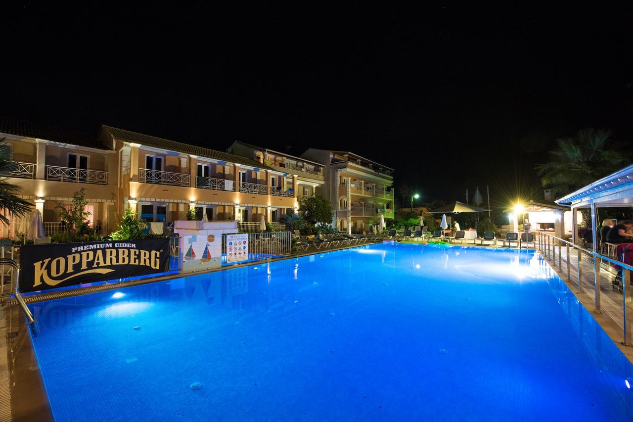 Kavos Plaza Hotel Екстер'єр фото