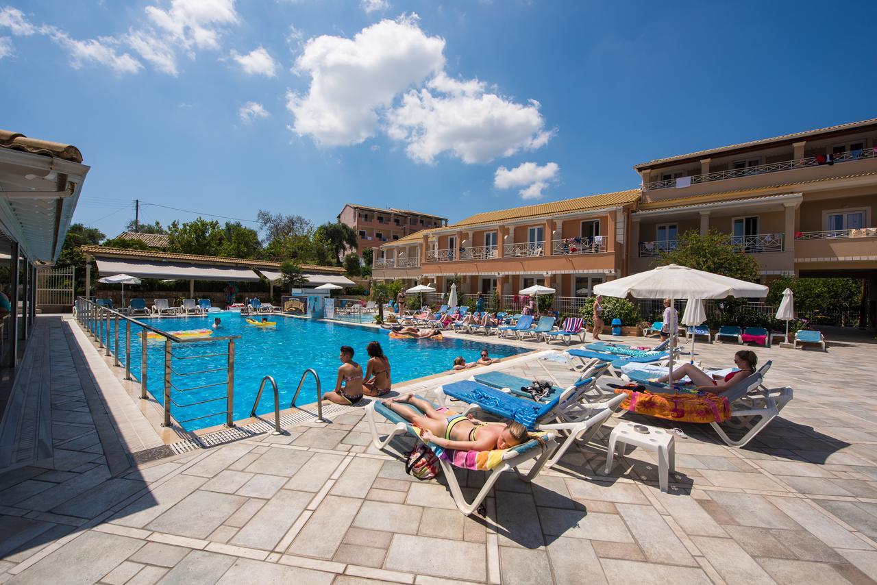 Kavos Plaza Hotel Екстер'єр фото